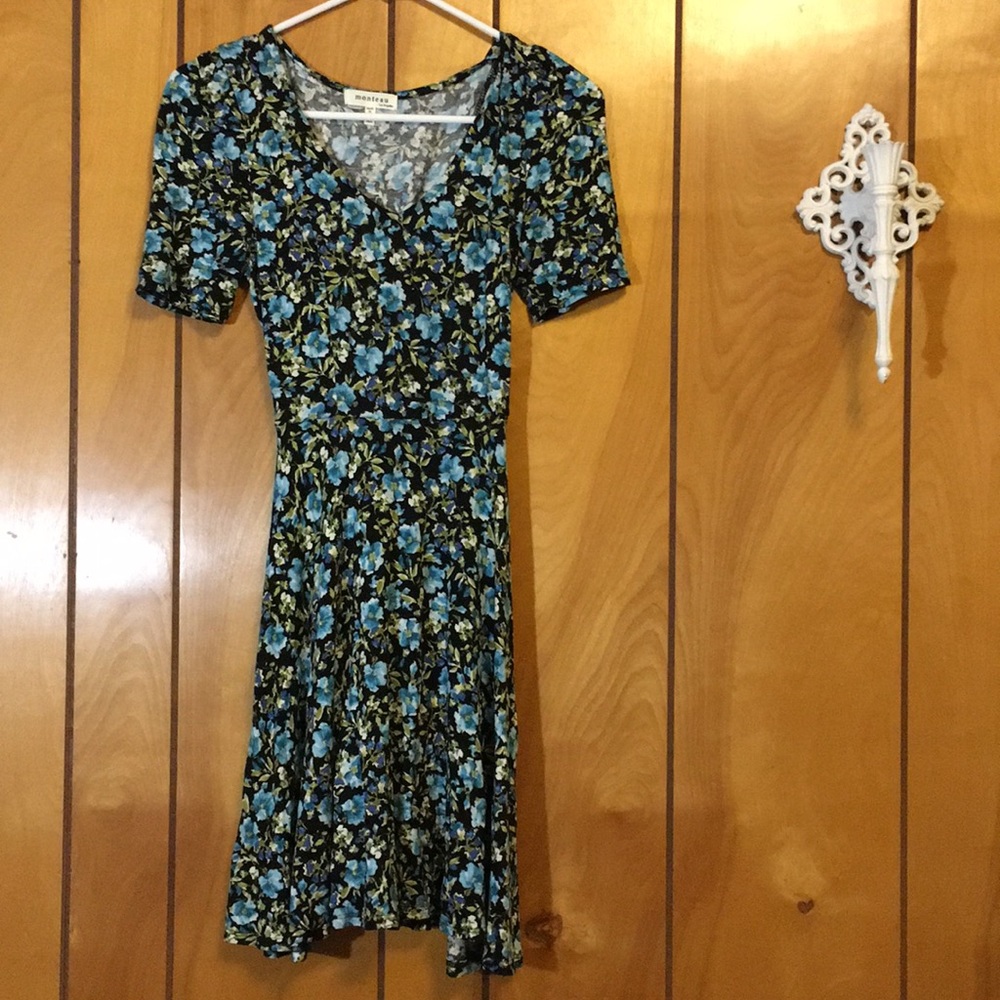 Monteau Los Angeles black and blue floral dress